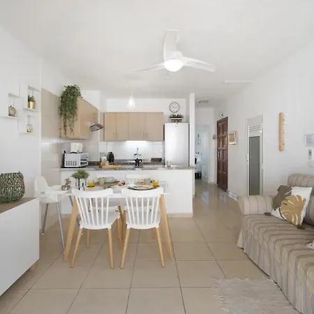 Serene Terrace And Pool Lägenhet *