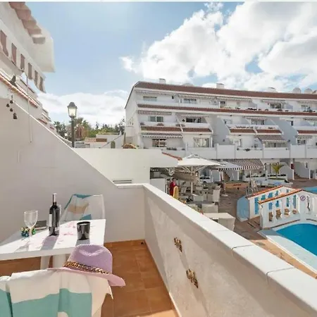 Apartment Serene Terrace And Pool *